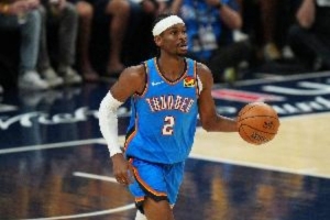 美媒历史球星50-41：麦克海尔50 亚历山大48 艾弗森46 手套41