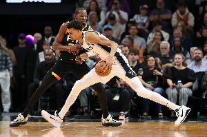 Windhorst：我坚信马刺拥有光明未来 但不确定新赛季是否能进前6