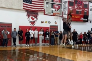 我不要面子的吗？文班亚马血帽粉丝&随即隔扣对方！