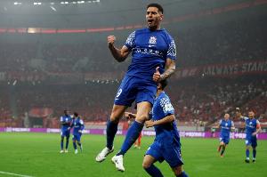 鹿死谁手？申花中超对阵泰山三连胜，泰山联赛近4场全胜&轰14球