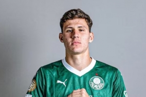 记者：巴萨、阿森纳等队有意19岁“巴西赫伊森”贝内德蒂