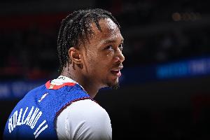 奥萨尔-汤普森：能改变球队氛围的不只有老将 霍兰就做到了这一点