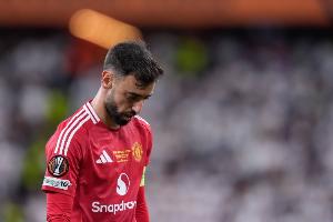 记者谈曼联首个失球：防守不是B费强项，他更适合10号位而非8号位