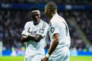 TA：维尼修斯团队以姆巴佩加盟时获签字费为例，要求皇马大幅加薪