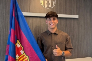 每体：弗里克将青训小将哈维-埃斯帕特召入一线队训练