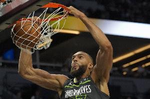 戈贝尔：进联盟前会看诺阿的比赛 进入联盟后就是专注于做自己