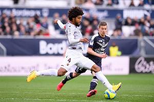 41岁零11个月，丹特成为在欧联杯出场最年长的非门将球员