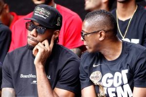 高管：如果卡舅看上了一件球队卫衣 他会想方设法当天弄到手