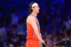 G联盟场均18.6分9板3.1帽！雷霆官方：与卡尔森完成双向合同续约