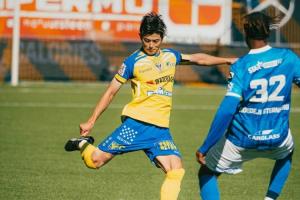 踢成J联赛！比甲球队圣图尔登首发6名日本球员，还有1人替补出场