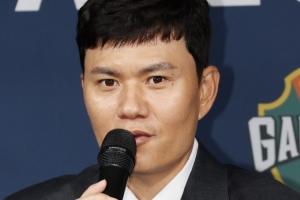 江原FC主帅：为取胜而来且已做充分准备 观众越多越能激励球员