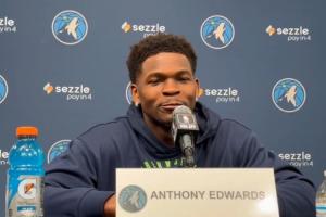 华子：从乔丹录像学到背身单打不要用屁股拱 要用上背部顶出空间