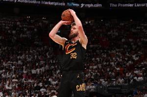 迪恩-韦德：骑士斗志极强很有威慑力 每个人都充满渴望