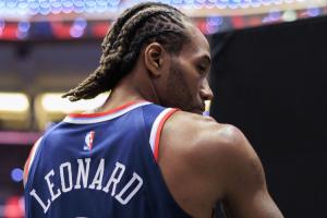 记者：媒体日那天快船公关部阻止几名记者询问有关阴阳合同的问题