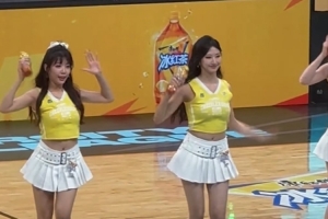 媒体人晒AUBL啦啦队：据说第二个赛季开始转为主客场赛制