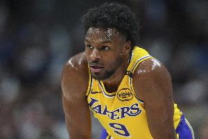 布朗尼谈12中1：都是好机会 身体状况未达期待值 很多投篮都短了