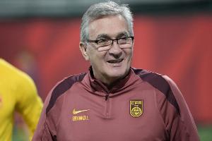 直播吧：国足选帅面试结束开始“询价” 预计年薪150万刀对标伊万