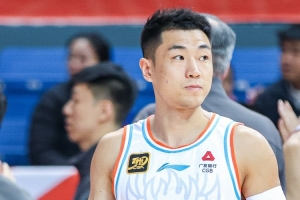 高诗岩：当我被下放到青年队的时候 发信息鼓励我的寥寥无几