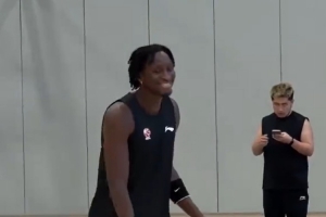 明天打马刺！广州队赛前训练 奥迪&卡明斯基等人现身展现状态！