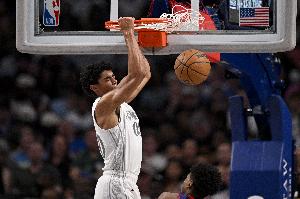 克里斯蒂：我们的先发本就十分出色 替补阵容深度或是联盟最佳