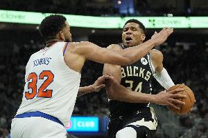 字母哥只想去纽约奈何尼克斯缺首轮 若牺牲深度强行交易值得吗？