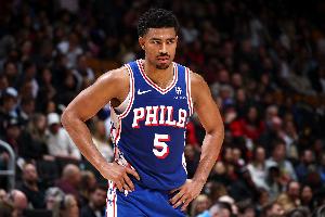 场均21.9分！格莱姆斯：表现能延续到新赛季 教练告诉我放心投篮