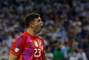 仅用4年多！大马丁代表阿根廷56场39次零封，零封率接近70%！