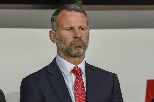 吉格斯：我更想看边锋突破送传中的传统踢法，而不是逆足球员内切