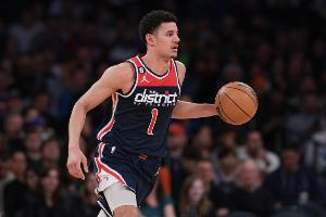 Scotto：雄鹿签22年10号秀约翰尼-戴维斯 球员将加入G联盟球队