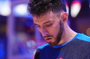 凡尔赛？霍姆格伦：这个总冠军戒指真的很重 但它非常让人惊叹