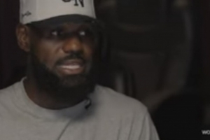 詹姆斯：双塔阵容在我们联盟中不多见了 火箭雄鹿骑士可以打双塔