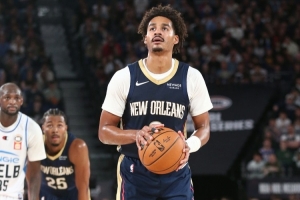 茶香四溢！普尔9中5砍半场最高15分外加2助0失误 正负值+17