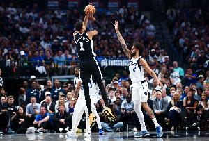 格里芬：文班在努力增强比赛意志 想象一下四五年后的他会多恐怖