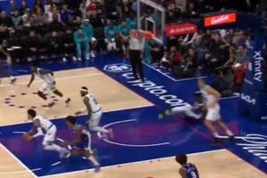 沾衣十八跌？恩比德脚下绵软连续冲击内线倒地造犯规‍♂️